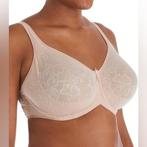 Lunaire Women's Plus-Size Versailles Seamless Underwire Bra size 44C